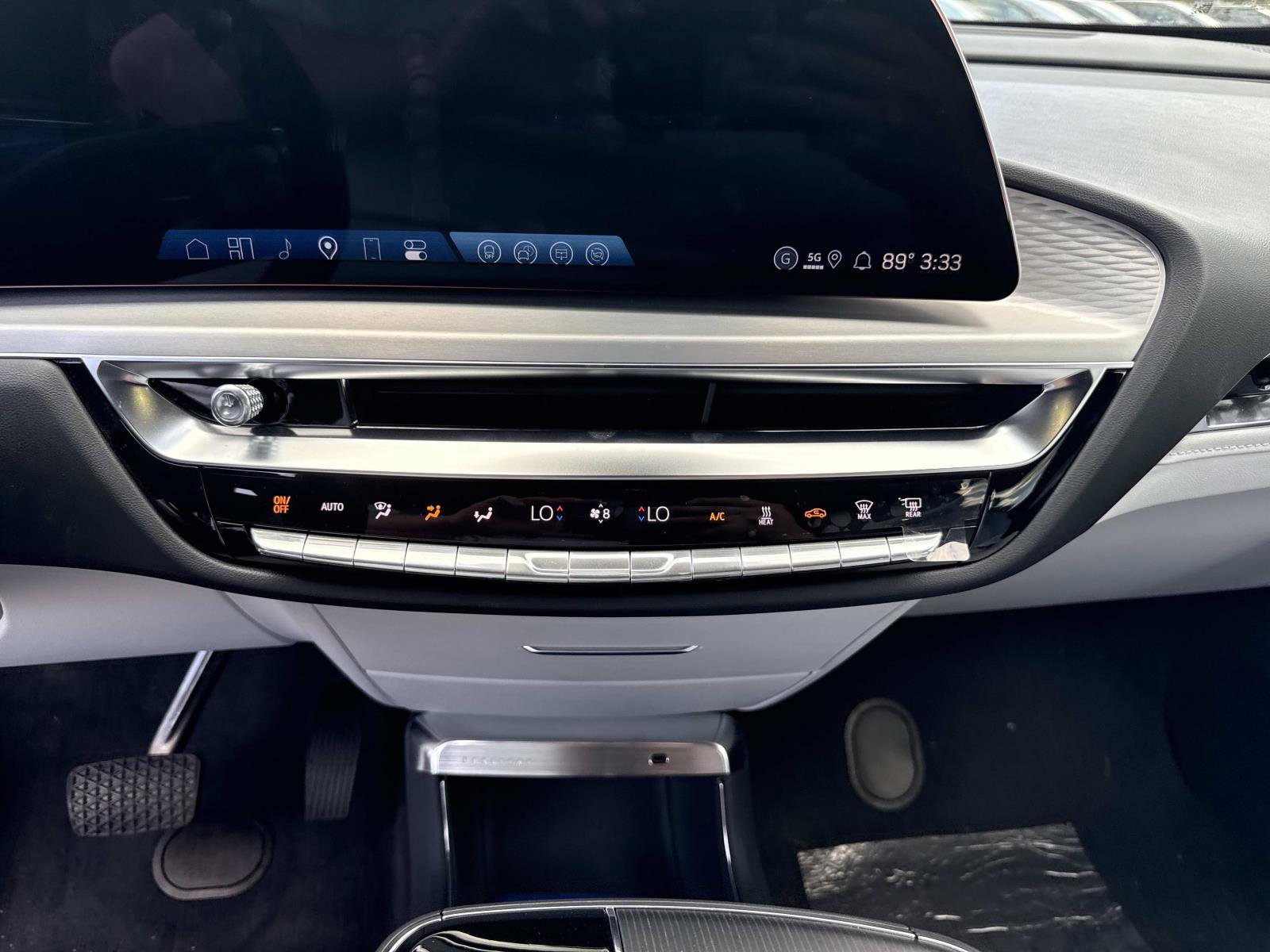 Certified 2026 Cadillac Lyriq Sport w/ LPO, Floor Liner Package image 27