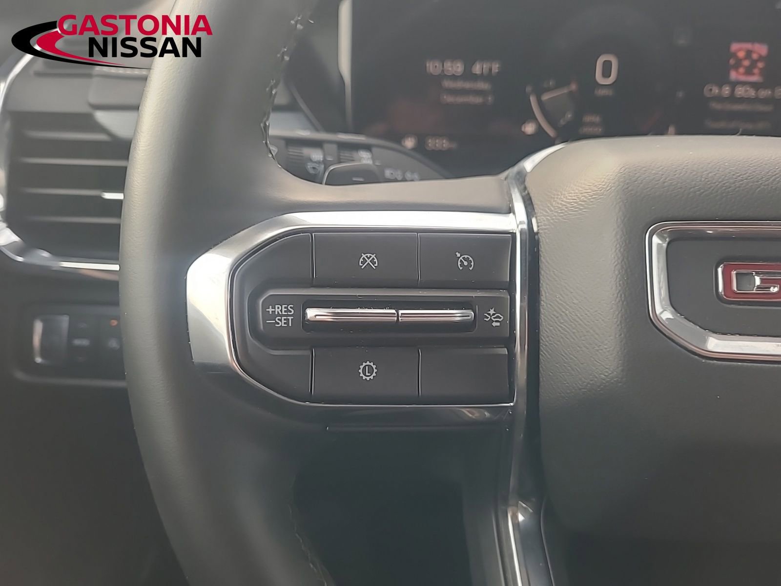 Used 2025 GMC Acadia Elevation image 33