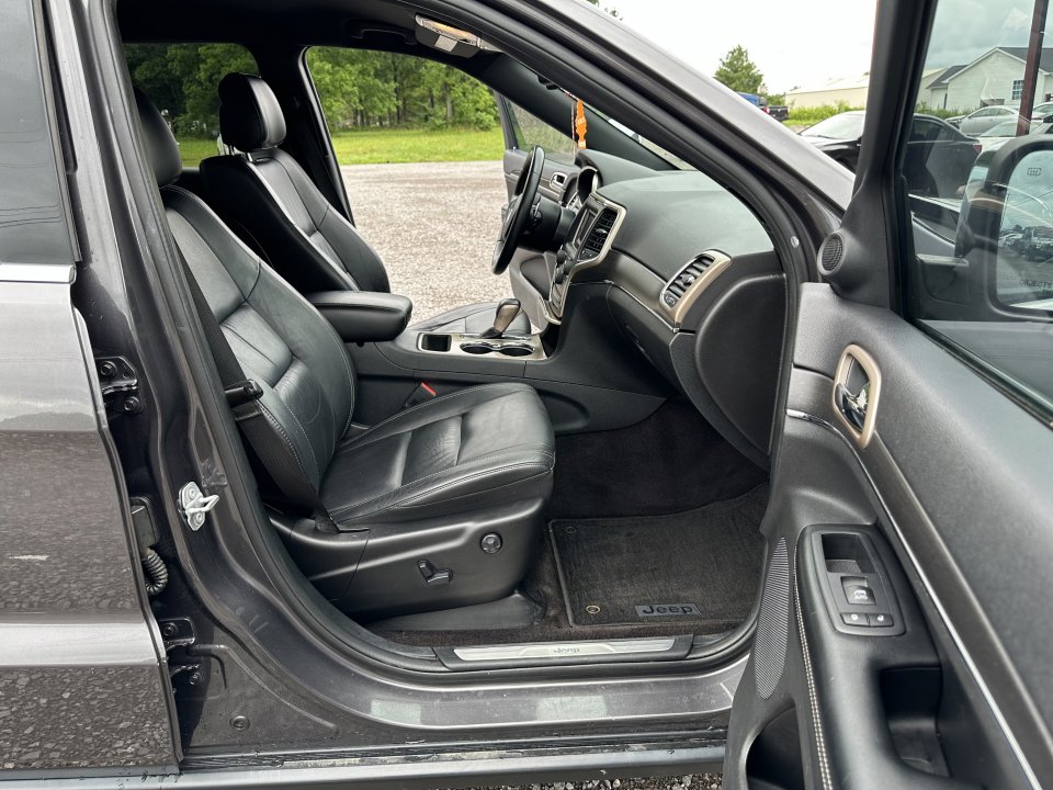 Used 2016 Jeep Grand Cherokee Limited image 17