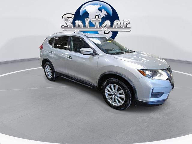 Used 2018 Nissan Rogue SV image 2