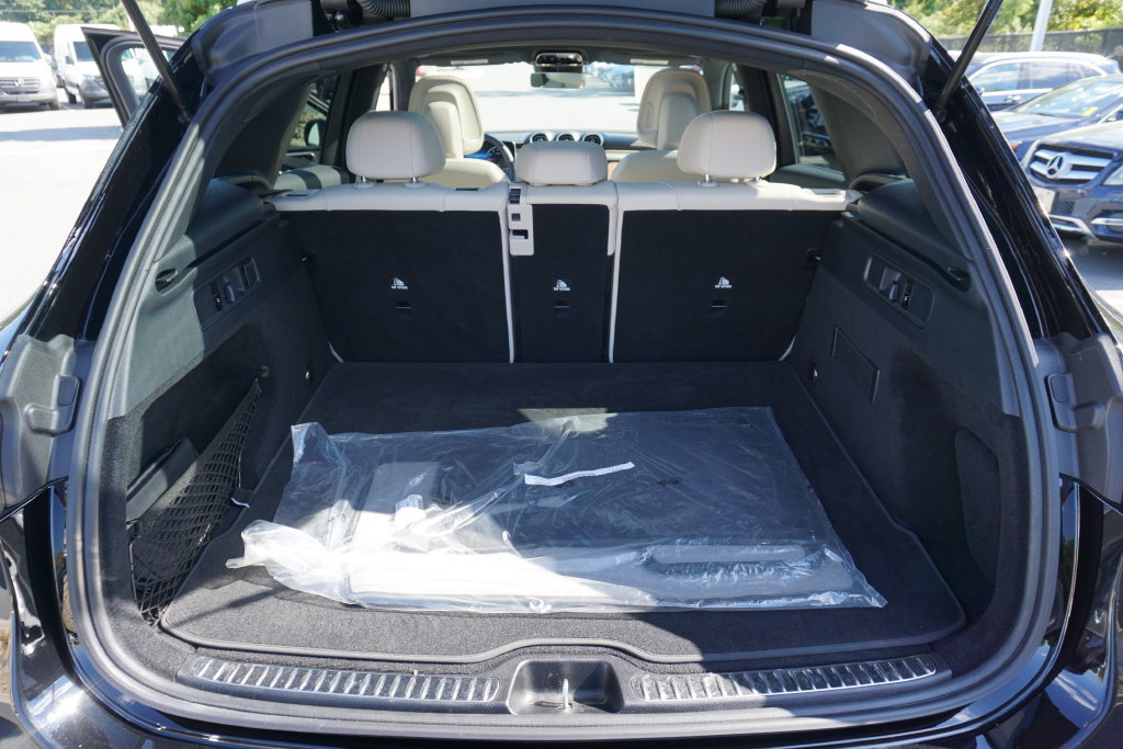 Certified 2024 Mercedes-Benz GLC 300 4MATIC image 32