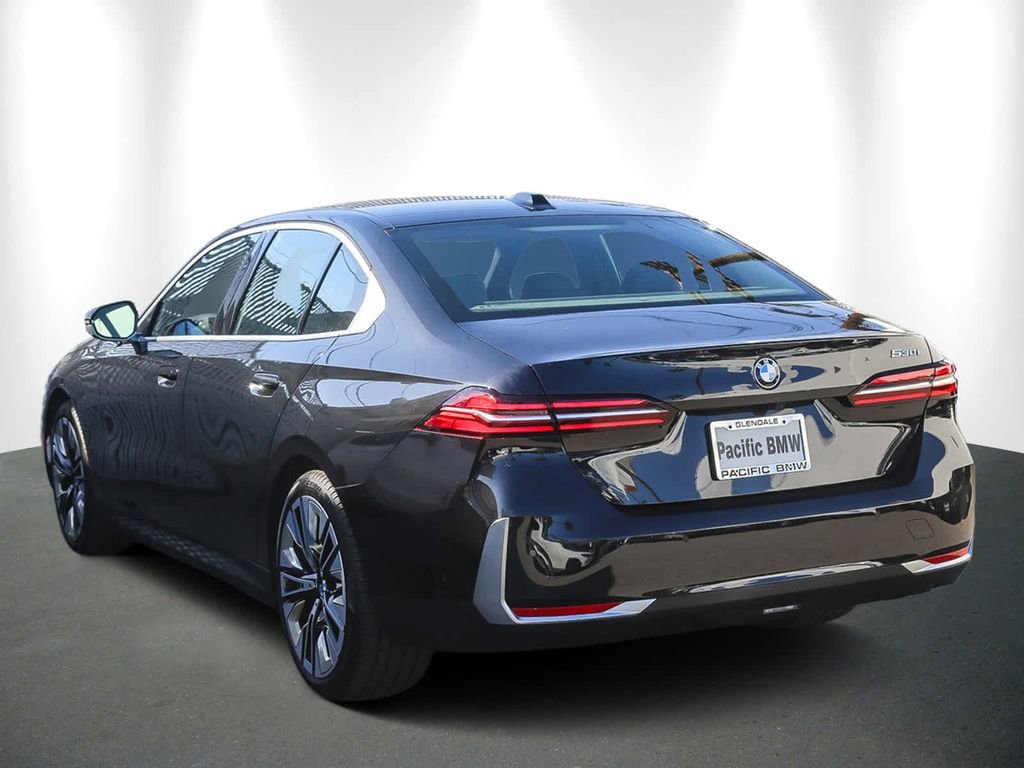 Certified 2025 BMW 530i image 4
