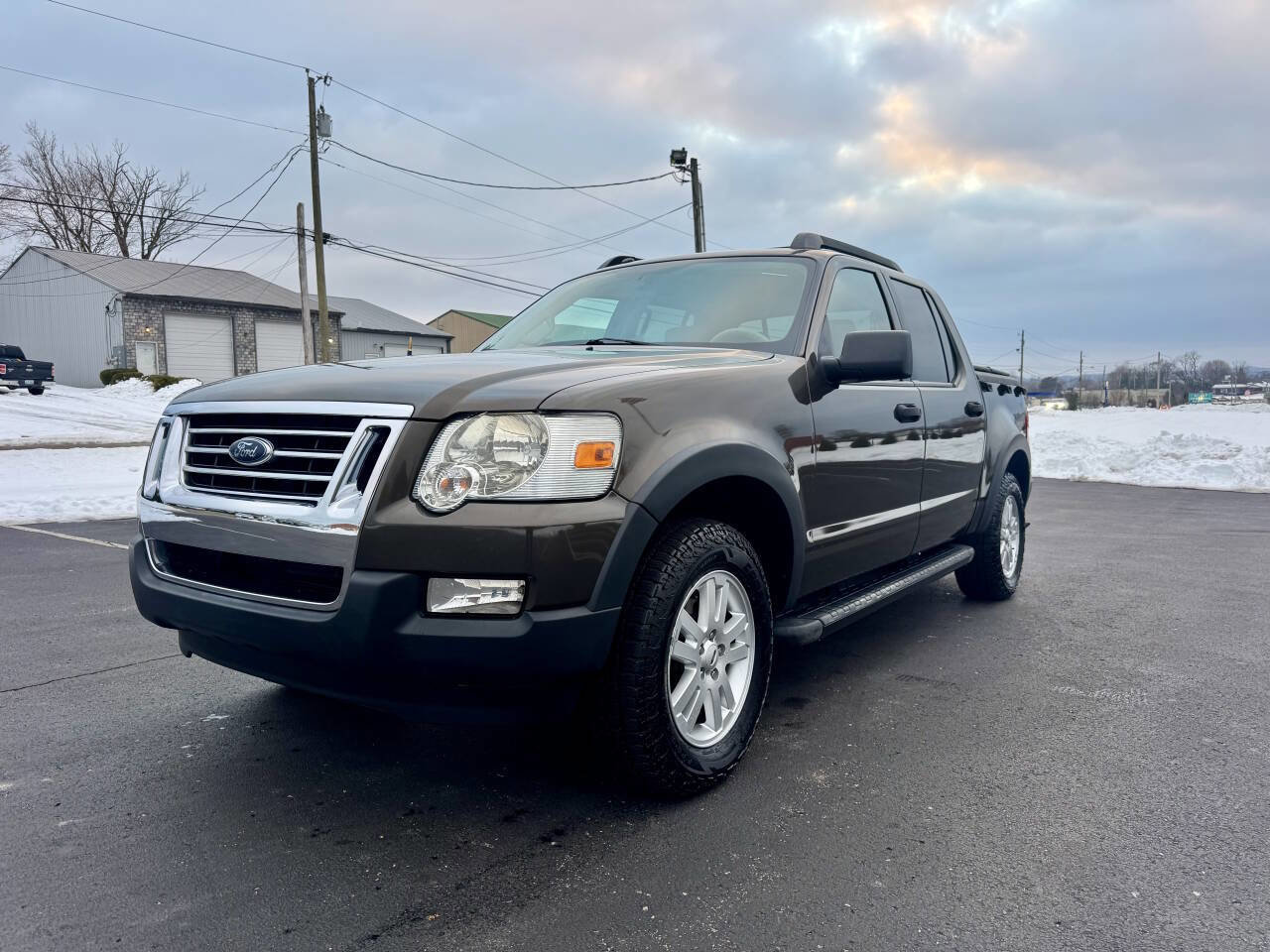 Used 2008 Ford Explorer Sport Trac XLT image 2