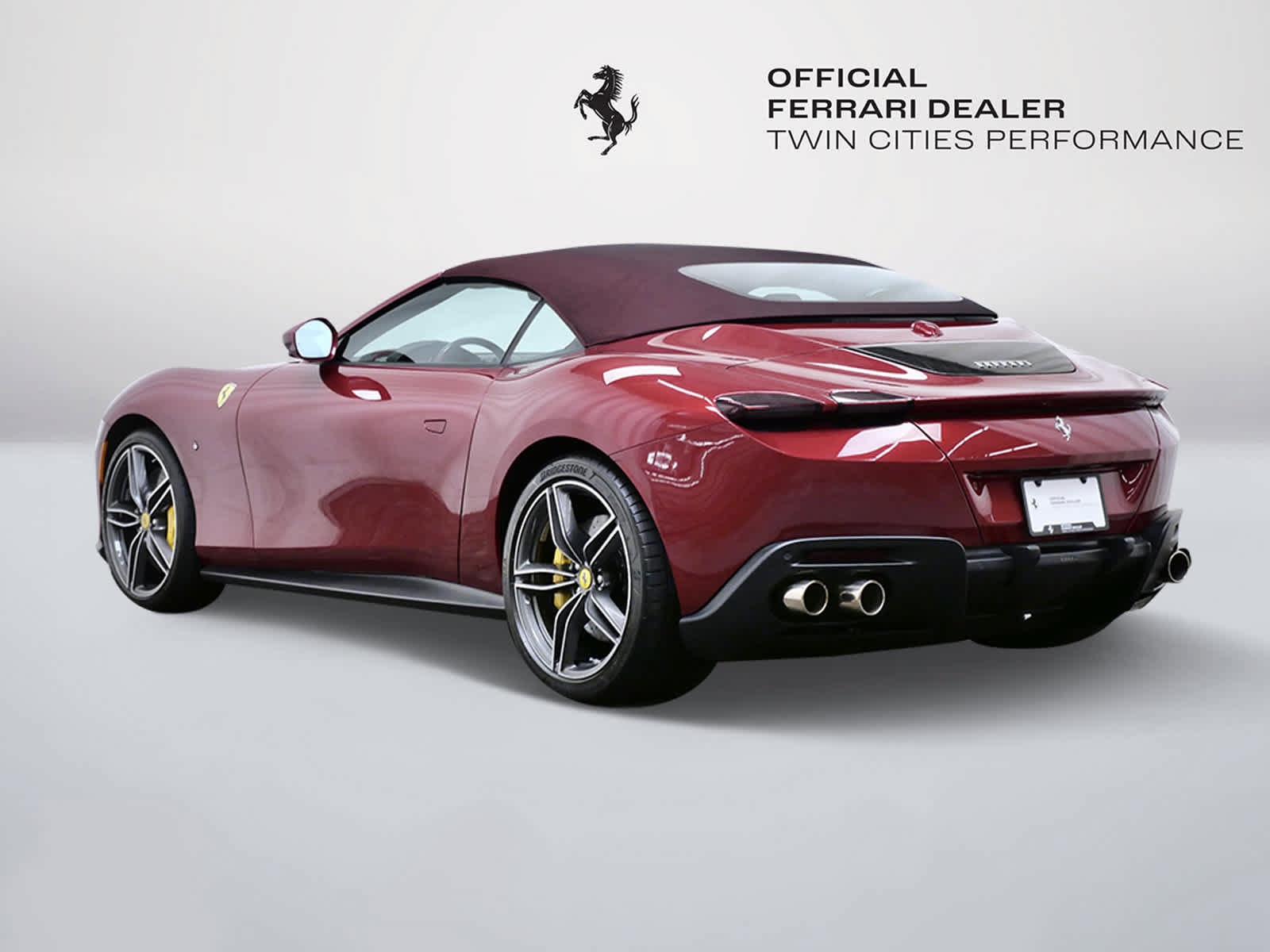 Certified 2025 Ferrari Roma Spider RWD image 3