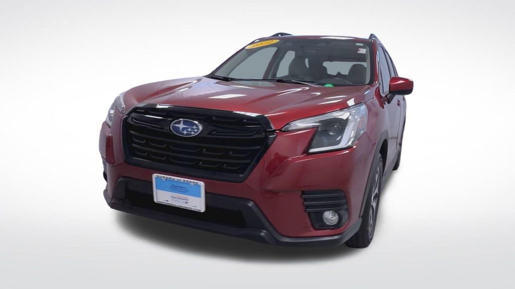 Used 2022 Subaru Forester Premium AWD/4WD image 3