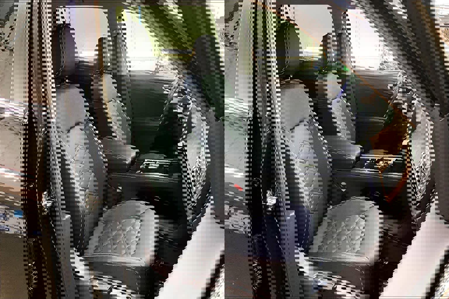 Used 2025 Volkswagen Atlas SE w/ Black Wheel Package image 10