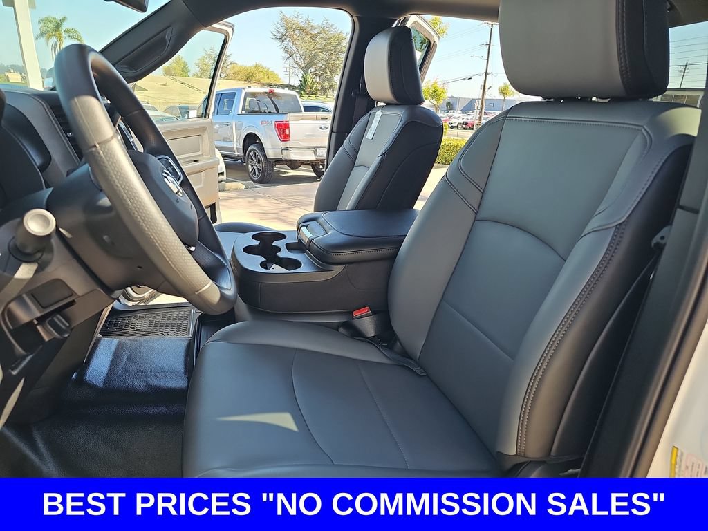 New 2026 RAM 2500 Tradesman w/ Chrome Appearance Group AWD/4WD image 14