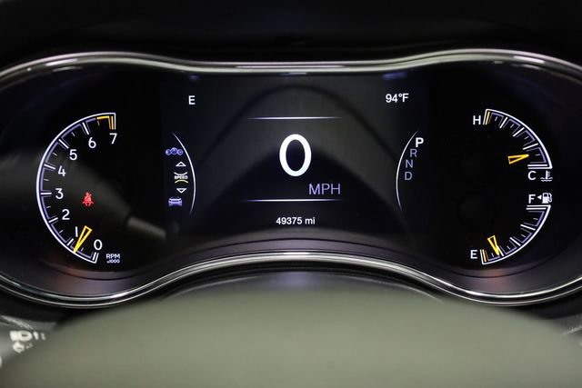 Used 2019 Jeep Grand Cherokee Altitude image 18