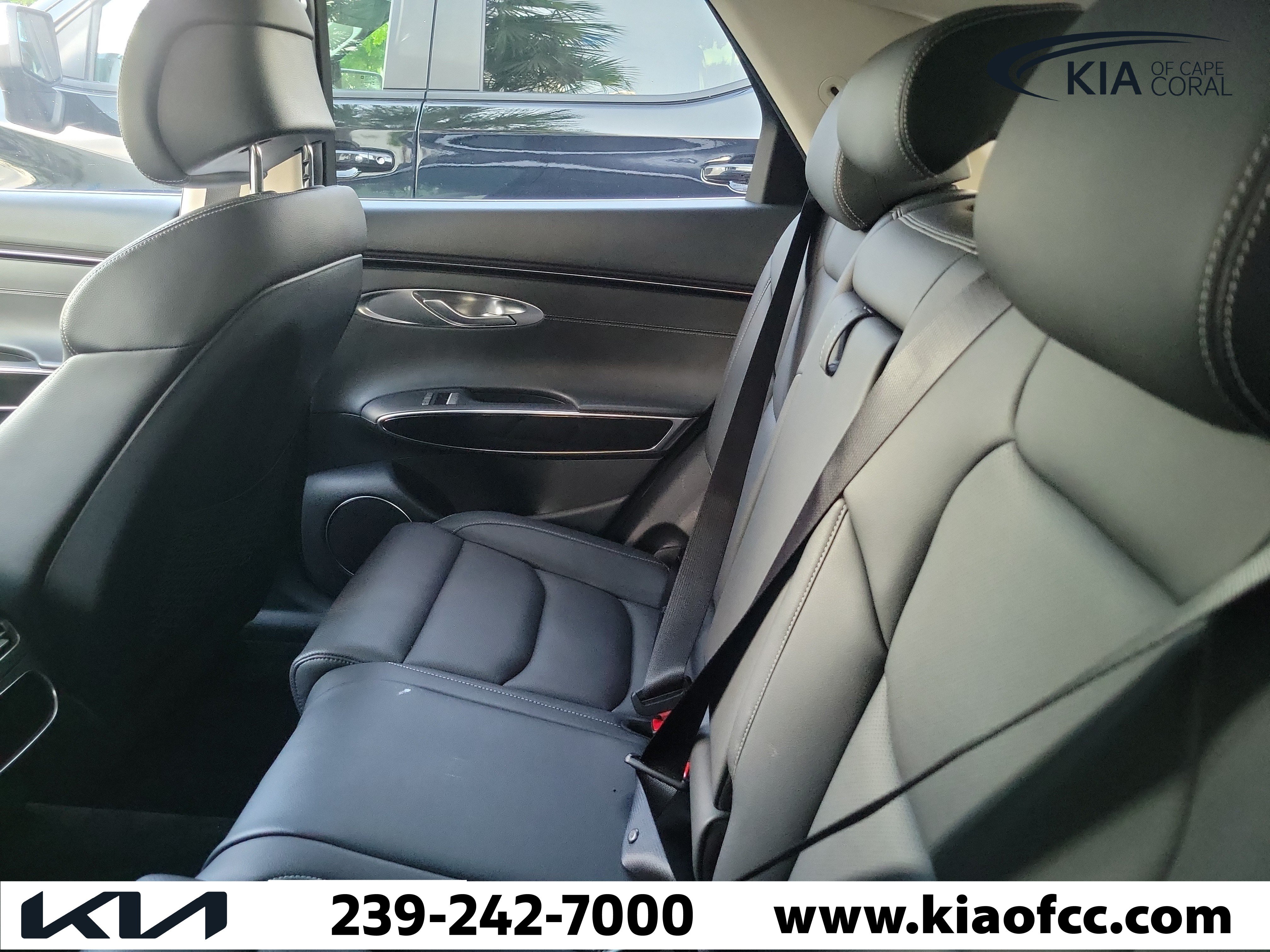 Used 2023 Genesis GV70 2.5T AWD/4WD image 7