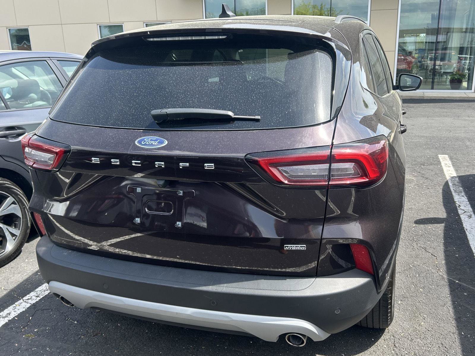 Used 2023 Ford Escape SE w/ PHEV Premium Package image 3