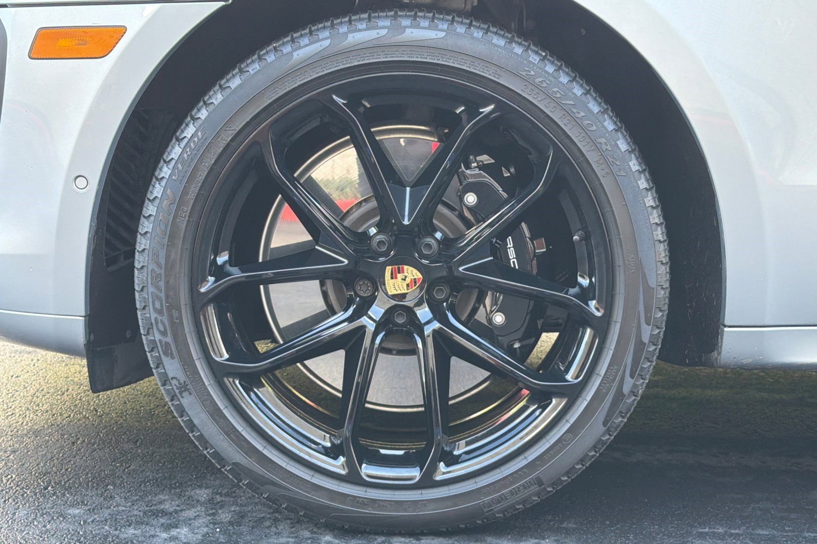 Used 2025 Porsche Macan GTS image 39