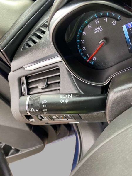 Used 2017 Chevrolet Impala LT w/ Convenience Package image 18