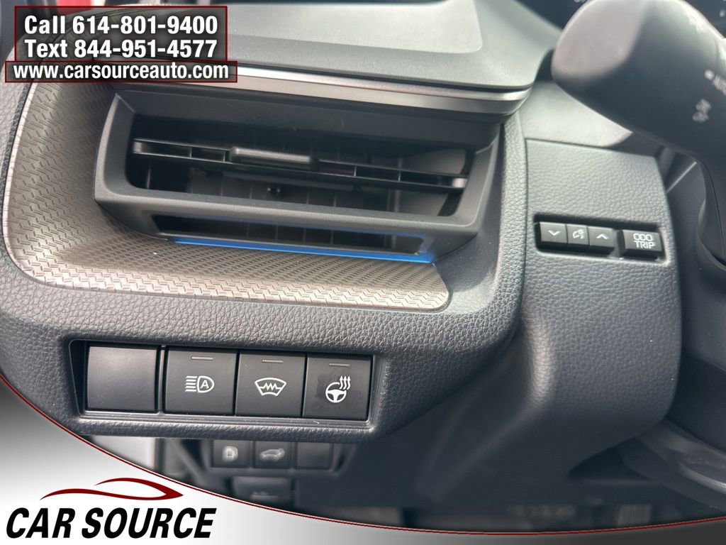 Used 2025 Toyota Prius Limited w/ Limited Premium Package image 21