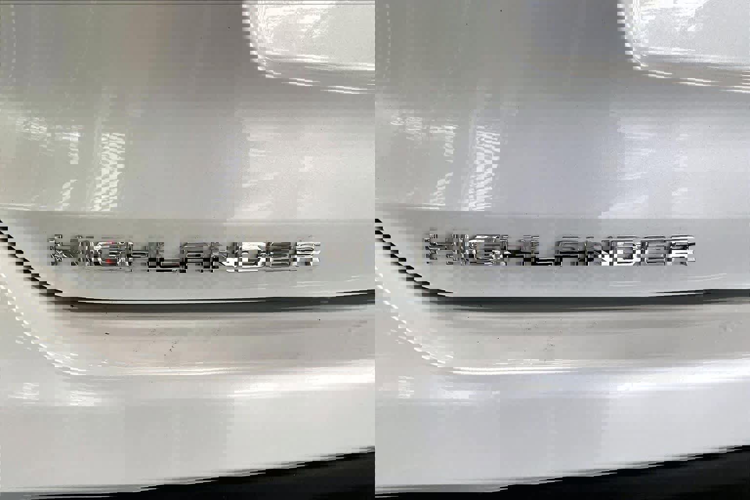 Used 2022 Toyota Highlander XLE image 7