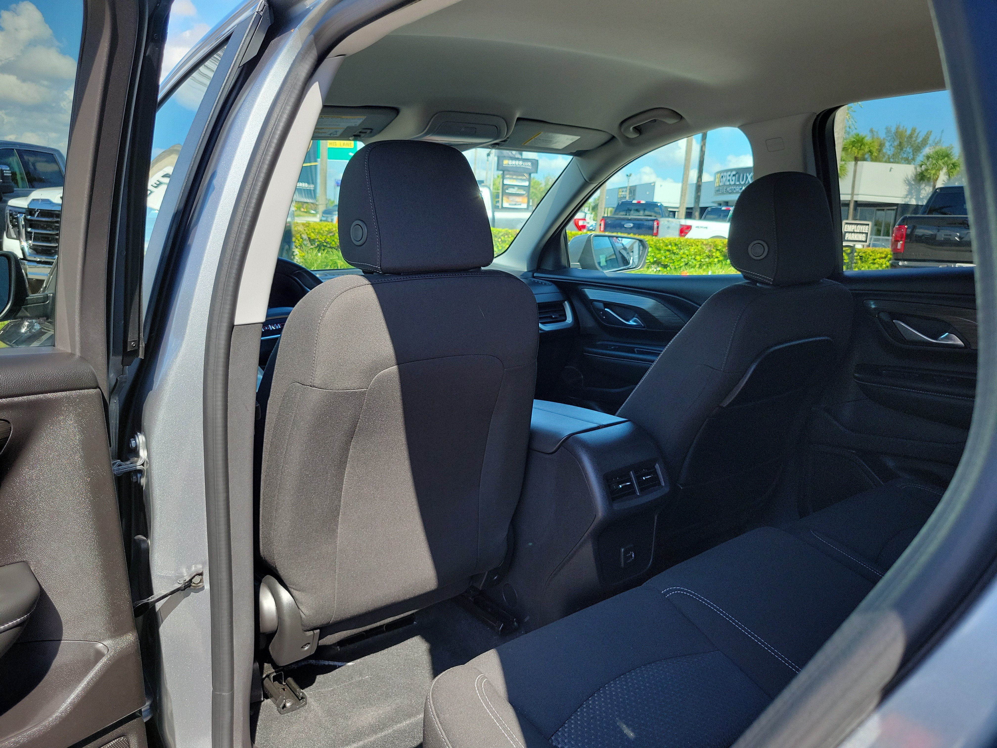 Used 2024 GMC Terrain SLE FWD image 13
