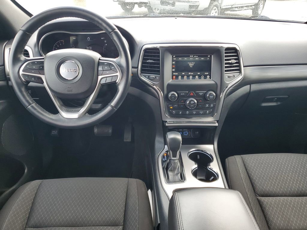 Used 2021 Jeep Grand Cherokee Laredo AWD/4WD image 25