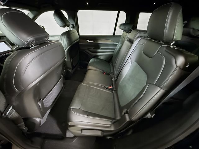 New 2026 Jeep Grand Cherokee L 4WD image 23