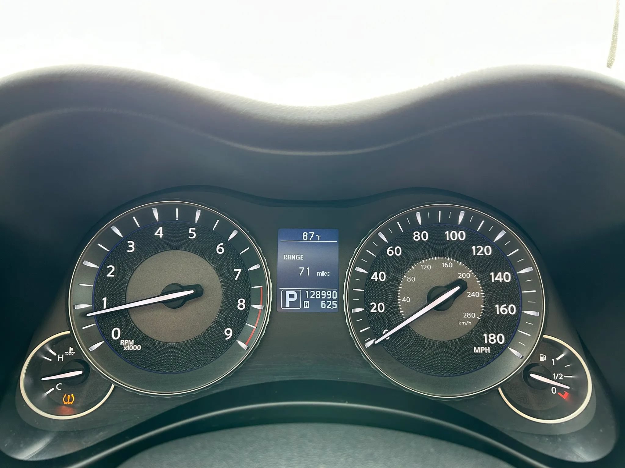 Used 2012 INFINITI M37 w/ Premium Pkg RWD image 27