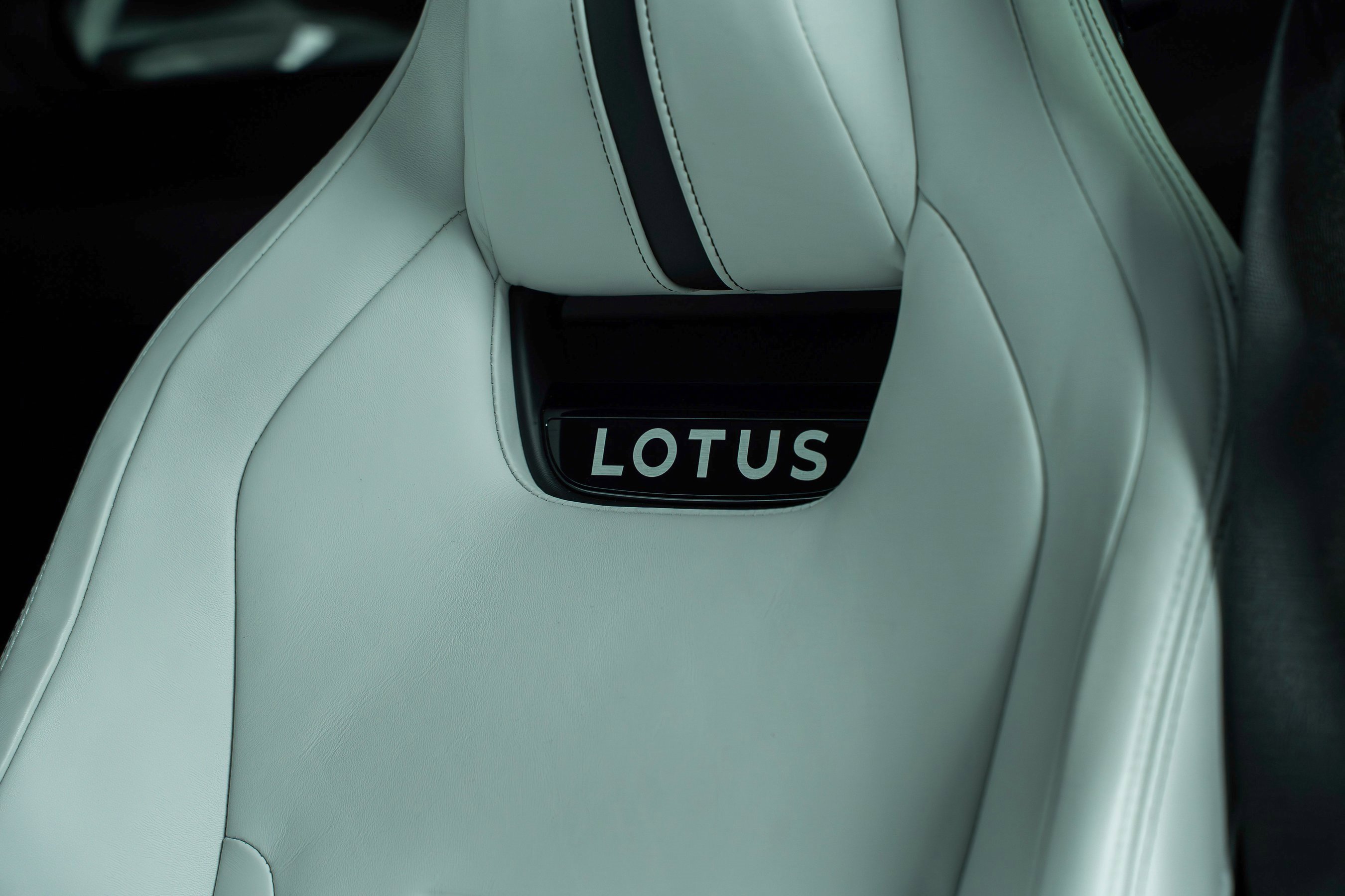 New 2025 Lotus Emira image 23