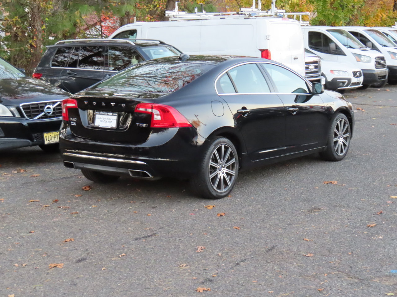 Used 2017 Volvo S60 T5 Inscription image 4