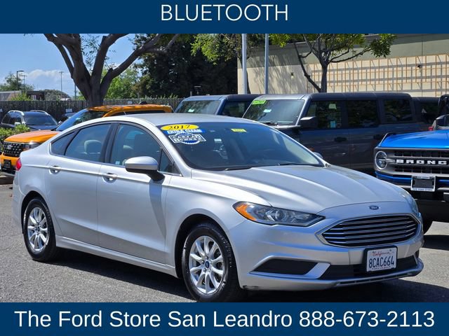 Used 2017 Ford Fusion S FWD image 3