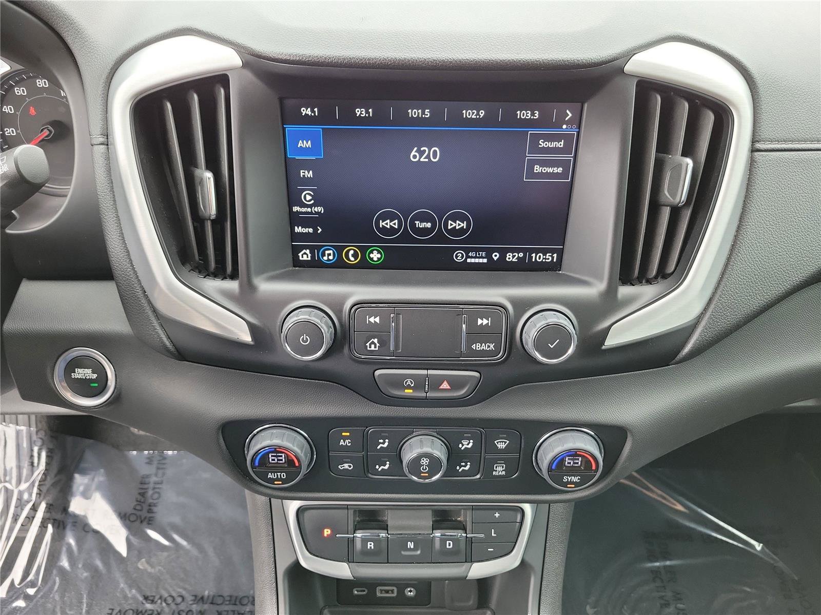 Used 2024 GMC Terrain SLT AWD/4WD image 29