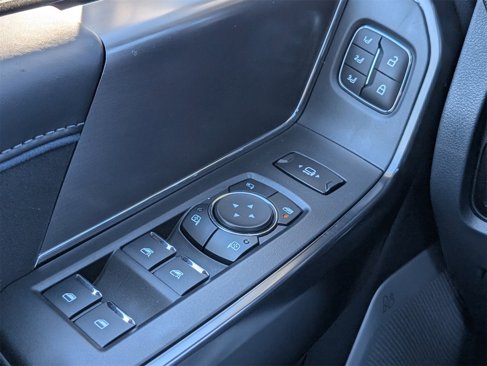 New 2026 Ford F250 Platinum image 24