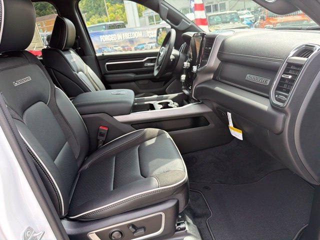 New 2027 RAM 1500 Laramie AWD/4WD image 32