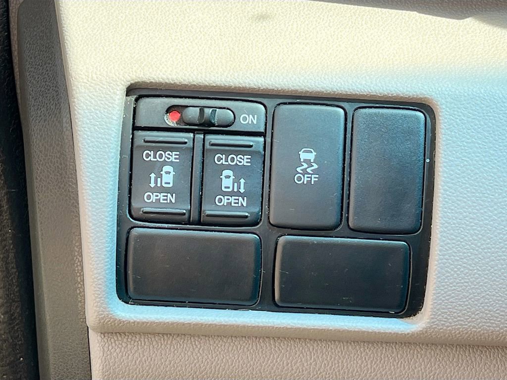 Used 2016 Honda Odyssey EX image 10