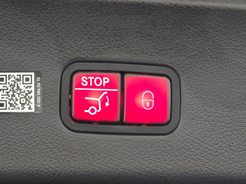 Used 2025 Mercedes-Benz GLC 43 AMG 4MATIC Coupe image 22