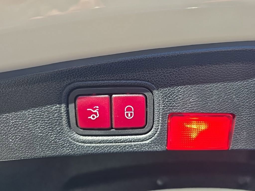 Used 2020 Mercedes-Benz C 63 AMG S image 40