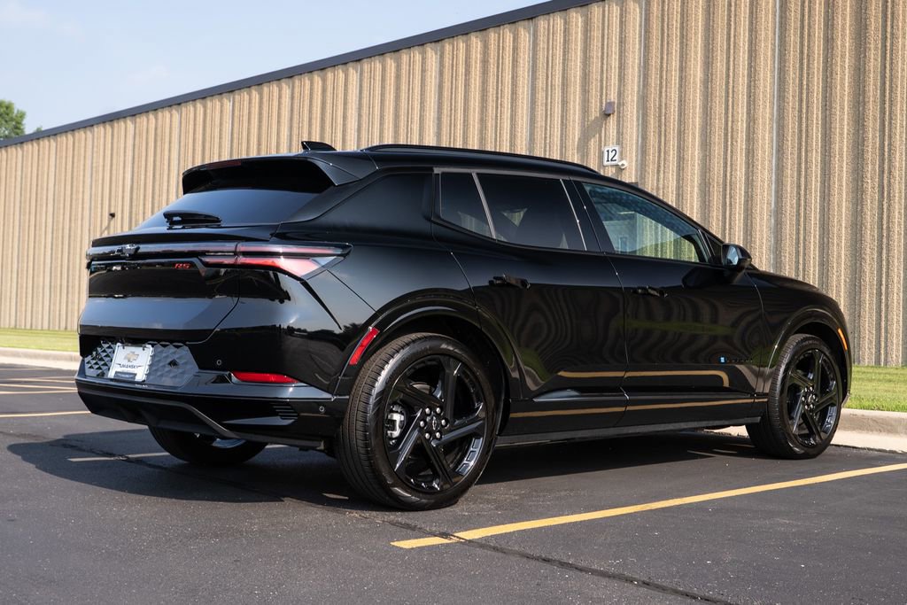 Used 2024 Chevrolet Equinox EV RS image 7