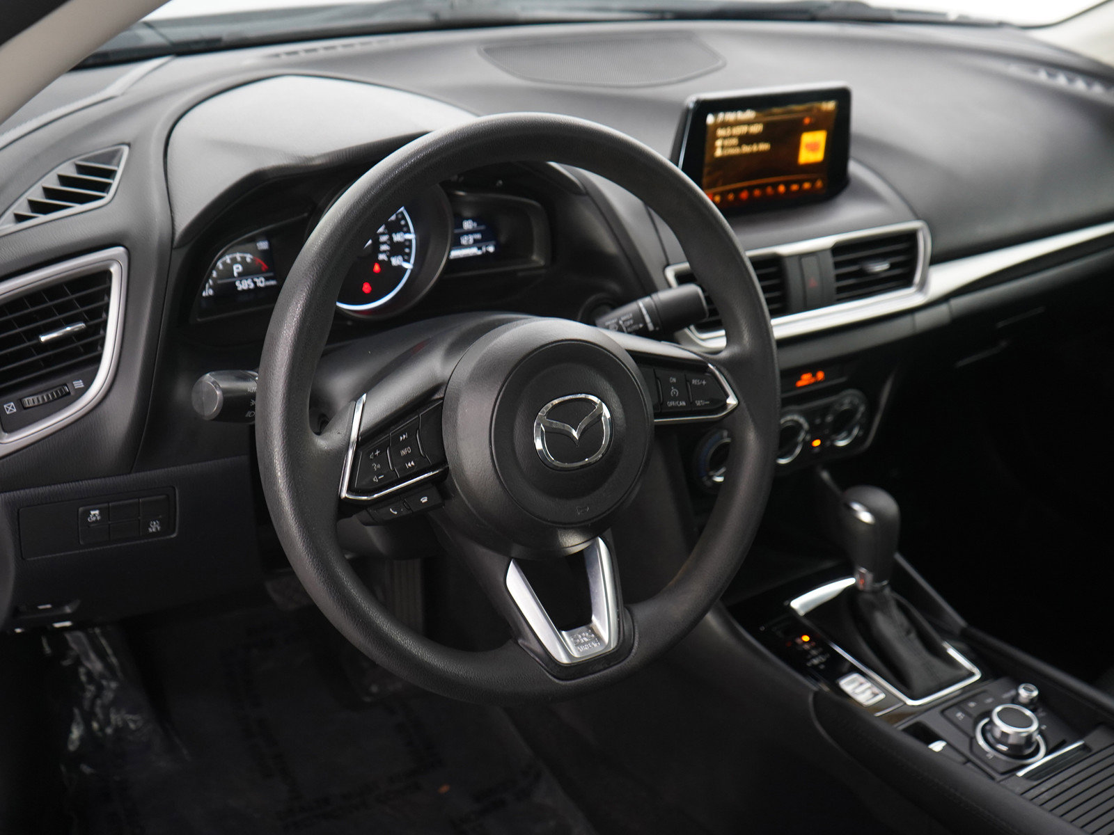Used 2017 MAZDA MAZDA3 Sport w/ Preferred Equipment Package FWD image 19