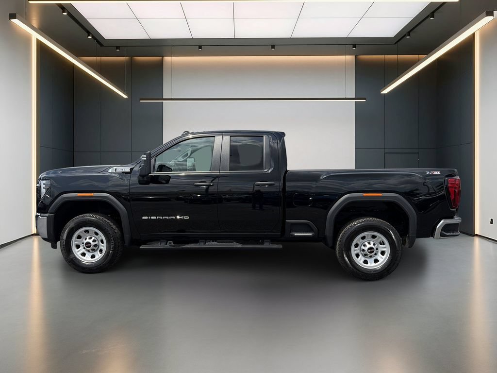 Used 2025 GMC Sierra 2500 Pro AWD/4WD image 2