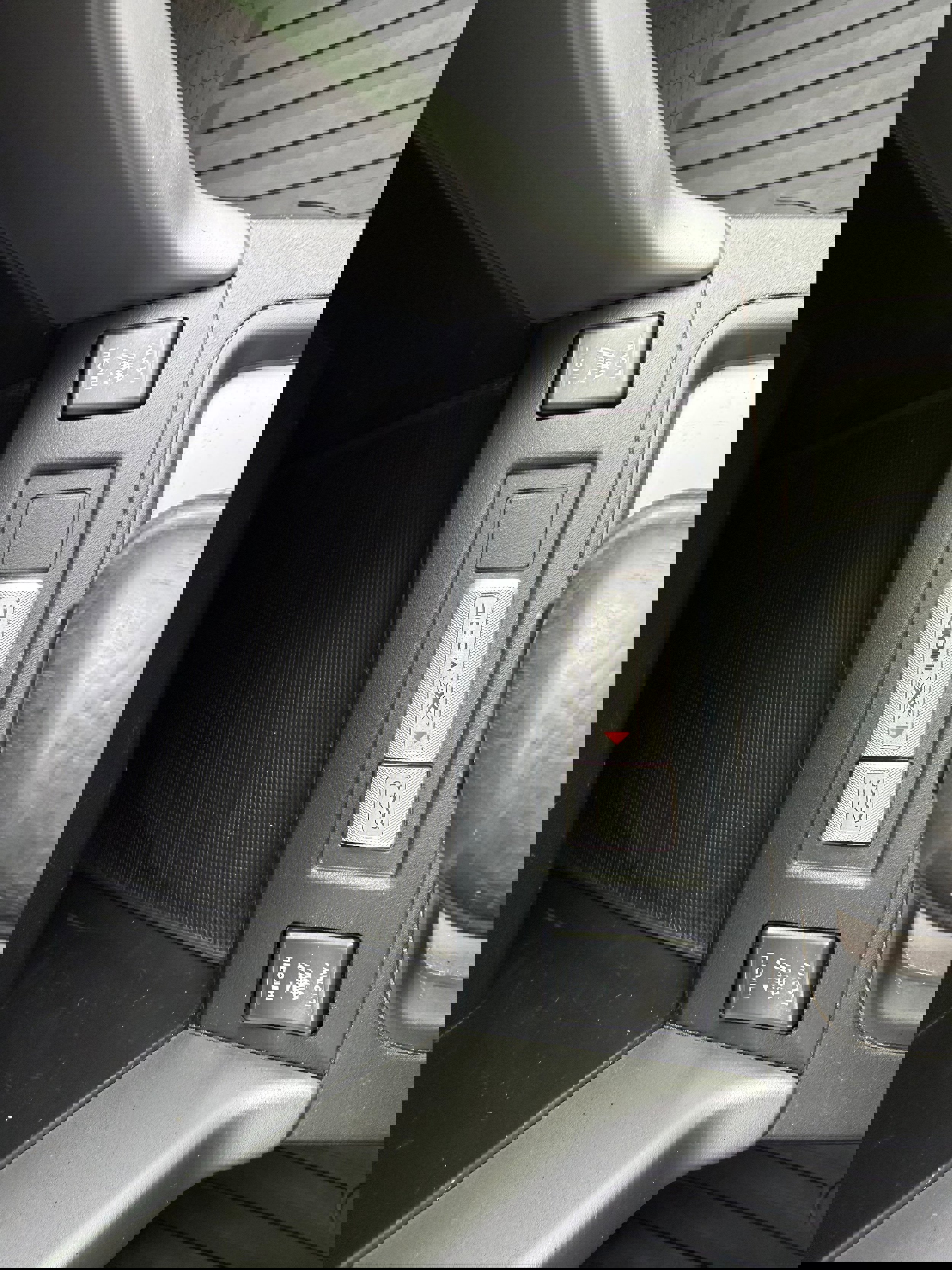 Used 2015 Subaru Forester 2.5i Limited image 12