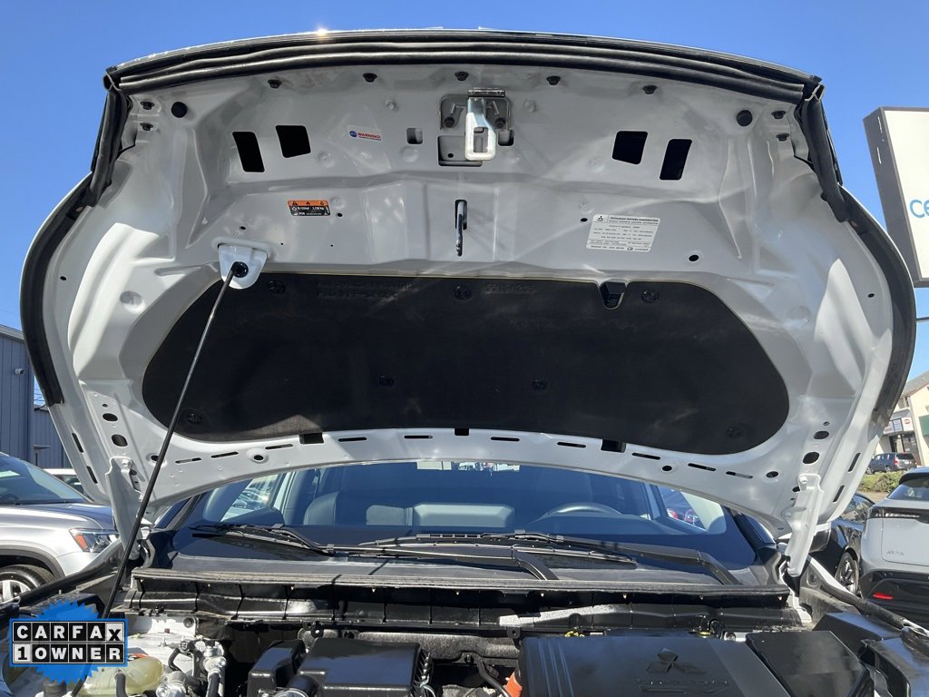 Used 2023 Mitsubishi Outlander SE image 13