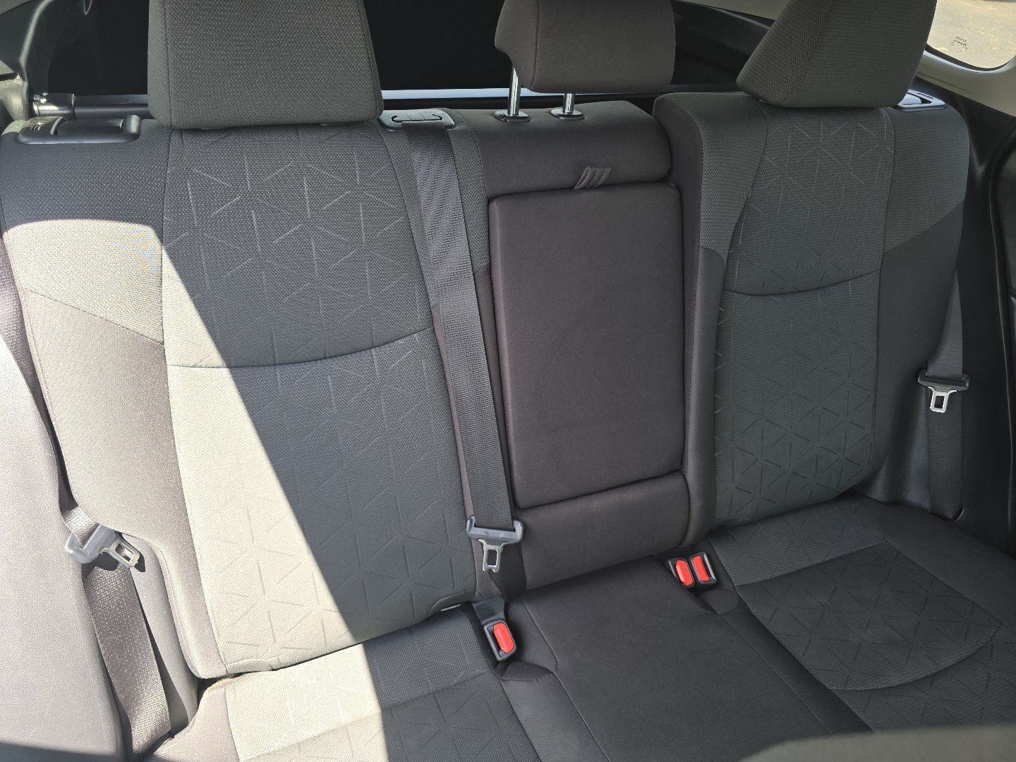 Used 2024 Toyota RAV4 XLE FWD image 24