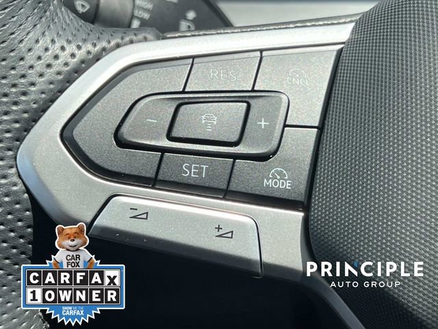 Certified 2025 Volkswagen Tiguan SE R-Line AWD/4WD image 22
