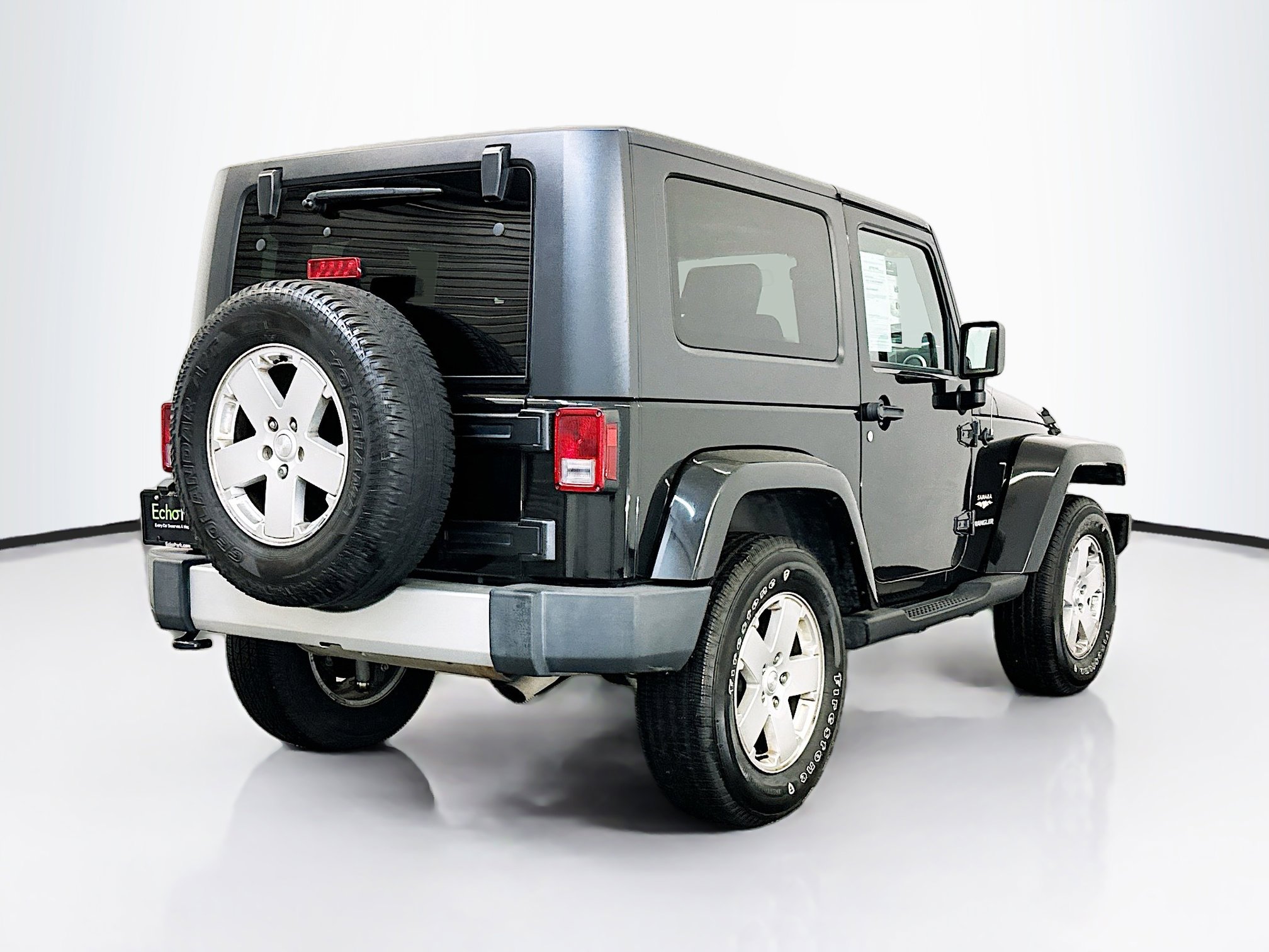 Used 2010 Jeep Wrangler Sahara image 9