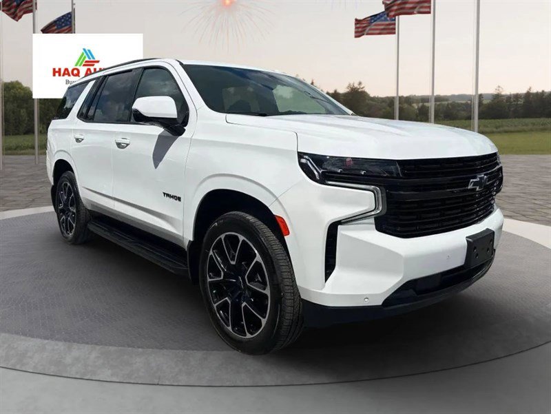 Used 2023 Chevrolet Tahoe RST image 3