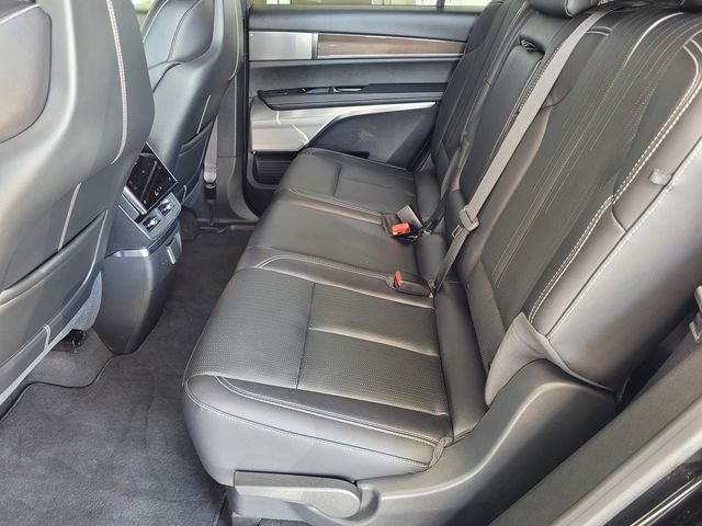Certified 2026 Cadillac Vistiq Luxury AWD/4WD image 15