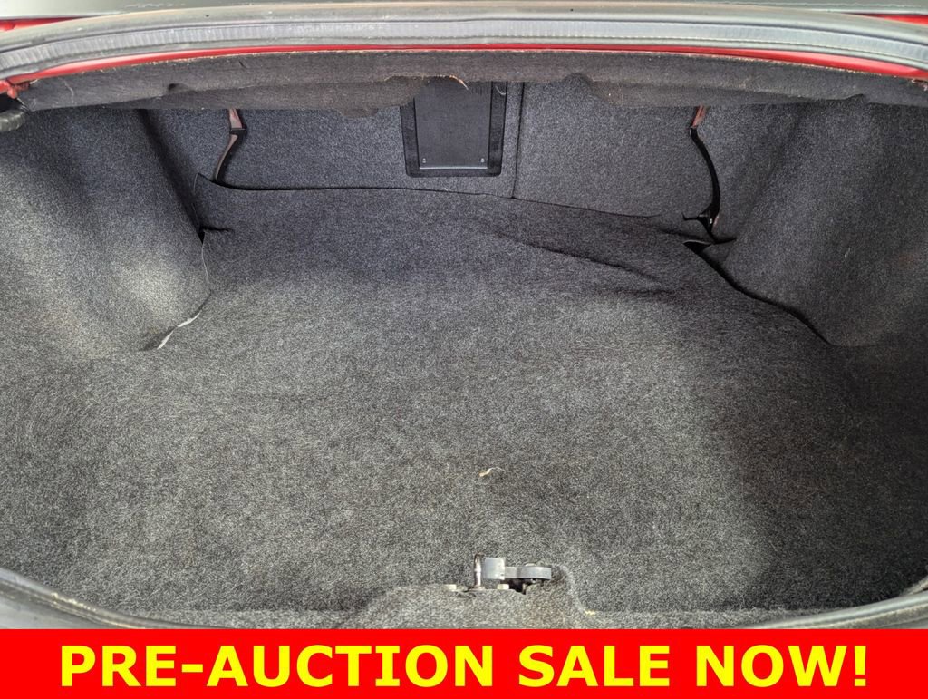 Used 2013 Dodge Avenger SE image 21