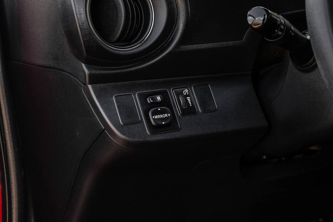Used 2012 Toyota Prius C Four FWD image 32