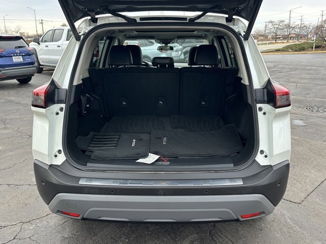 Certified 2023 Nissan Rogue SV w/ SV Premium B Package image 16