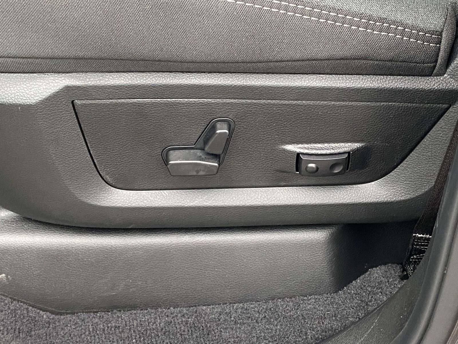 New 2026 RAM 3500 Big Horn image 16