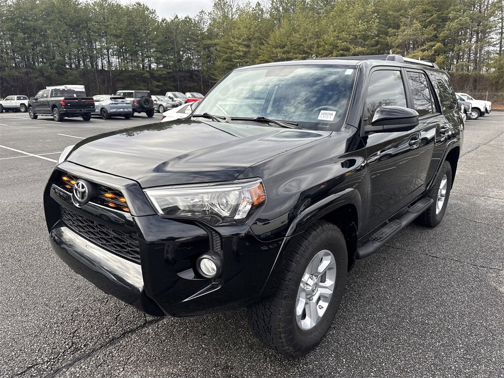 Used 2019 Toyota 4Runner SR5 video 3
