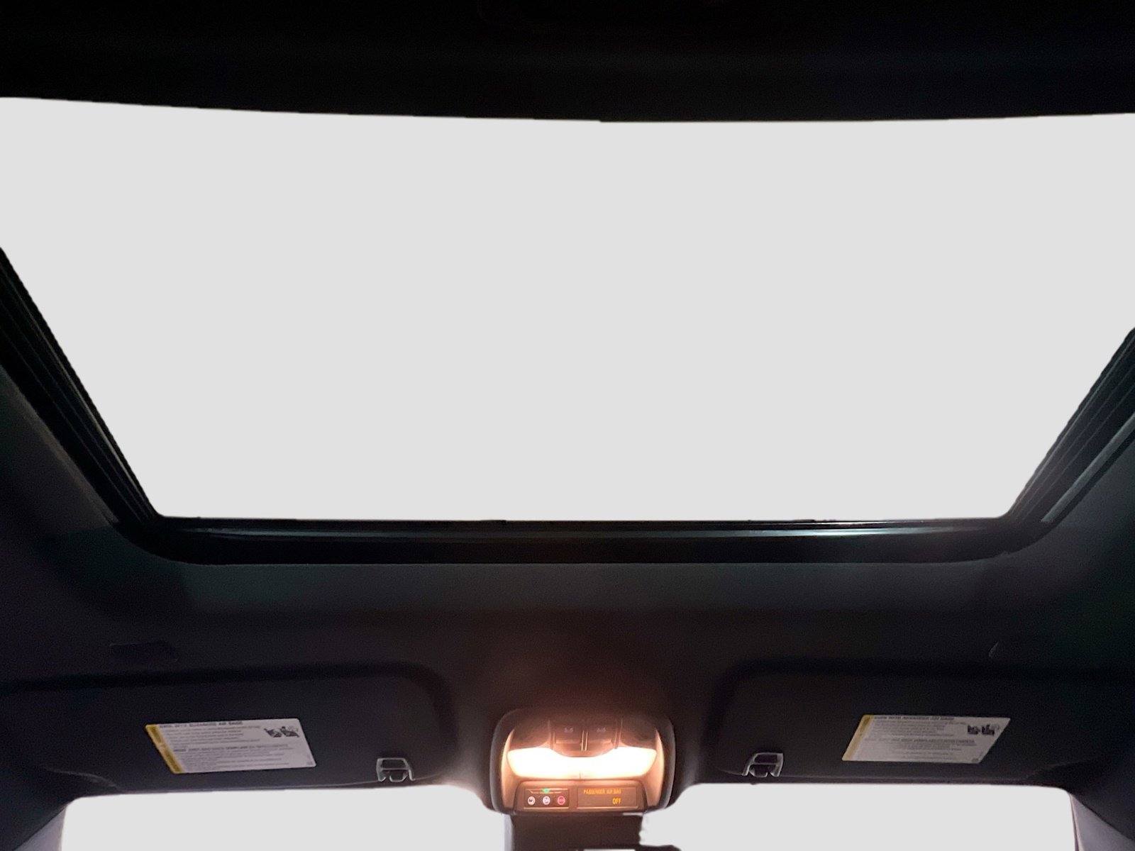 Used 2024 Chevrolet Colorado ZR2 w/ Technology Package image 16