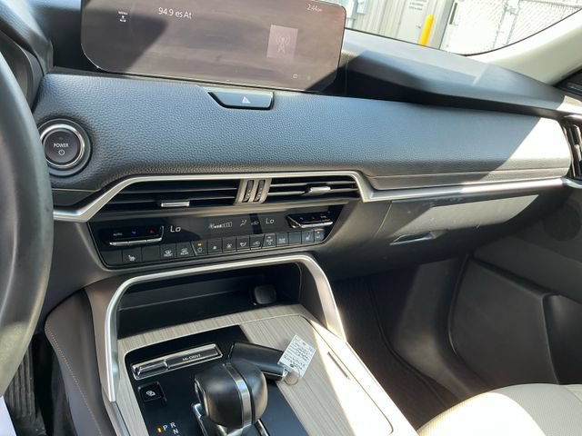 Used 2024 MAZDA CX-90 Plug-In Hybrid w/ Premium Pkg AWD/4WD image 32
