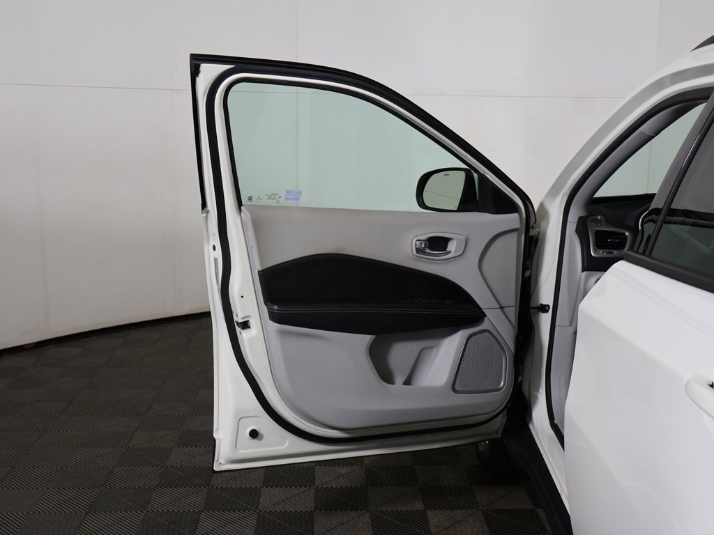 Used 2021 Jeep Compass Latitude image 15