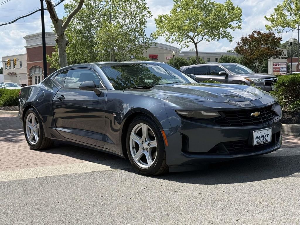 Used 2019 Chevrolet Camaro LT RWD image 1